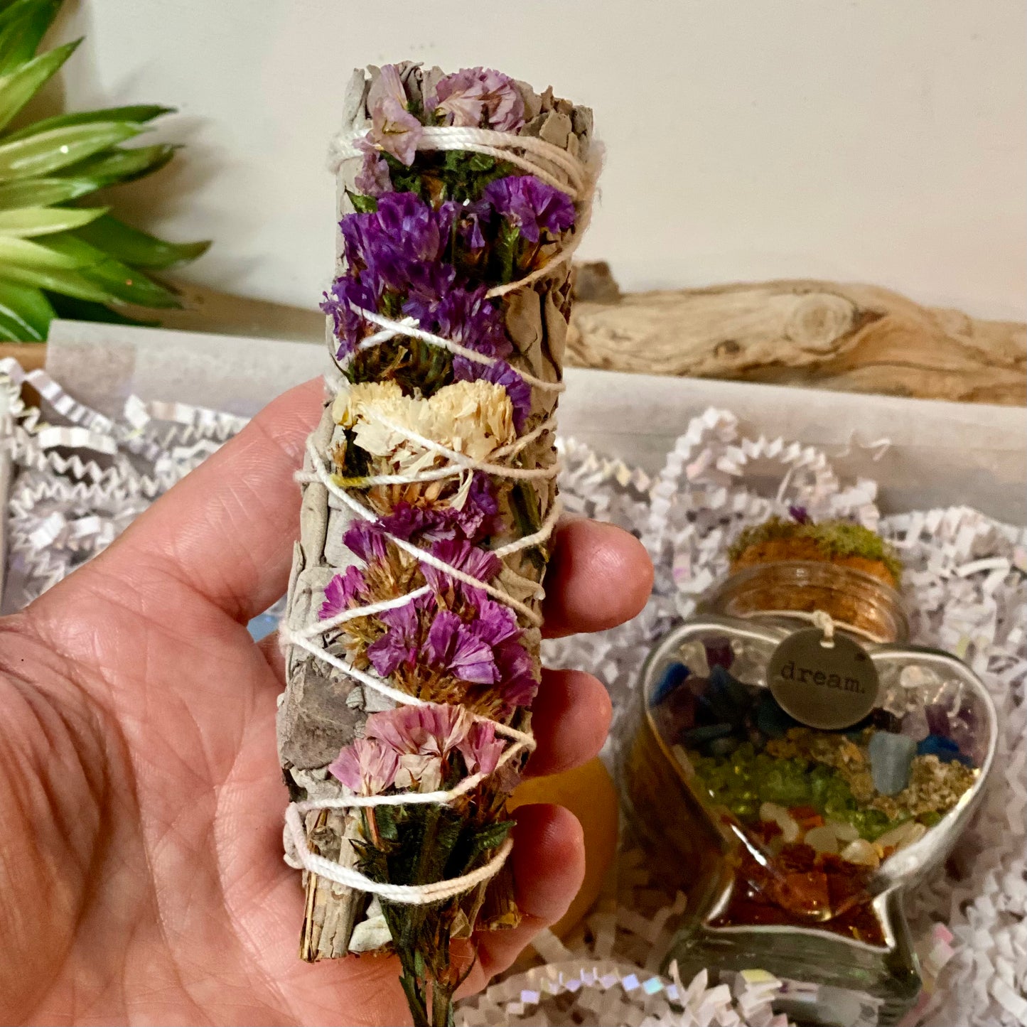 Dream Harmony Gift Set: Angelite, Green Aventurine, Honey Calcite Crystals, Sage Bundle, and Chakra Mini Crystals
