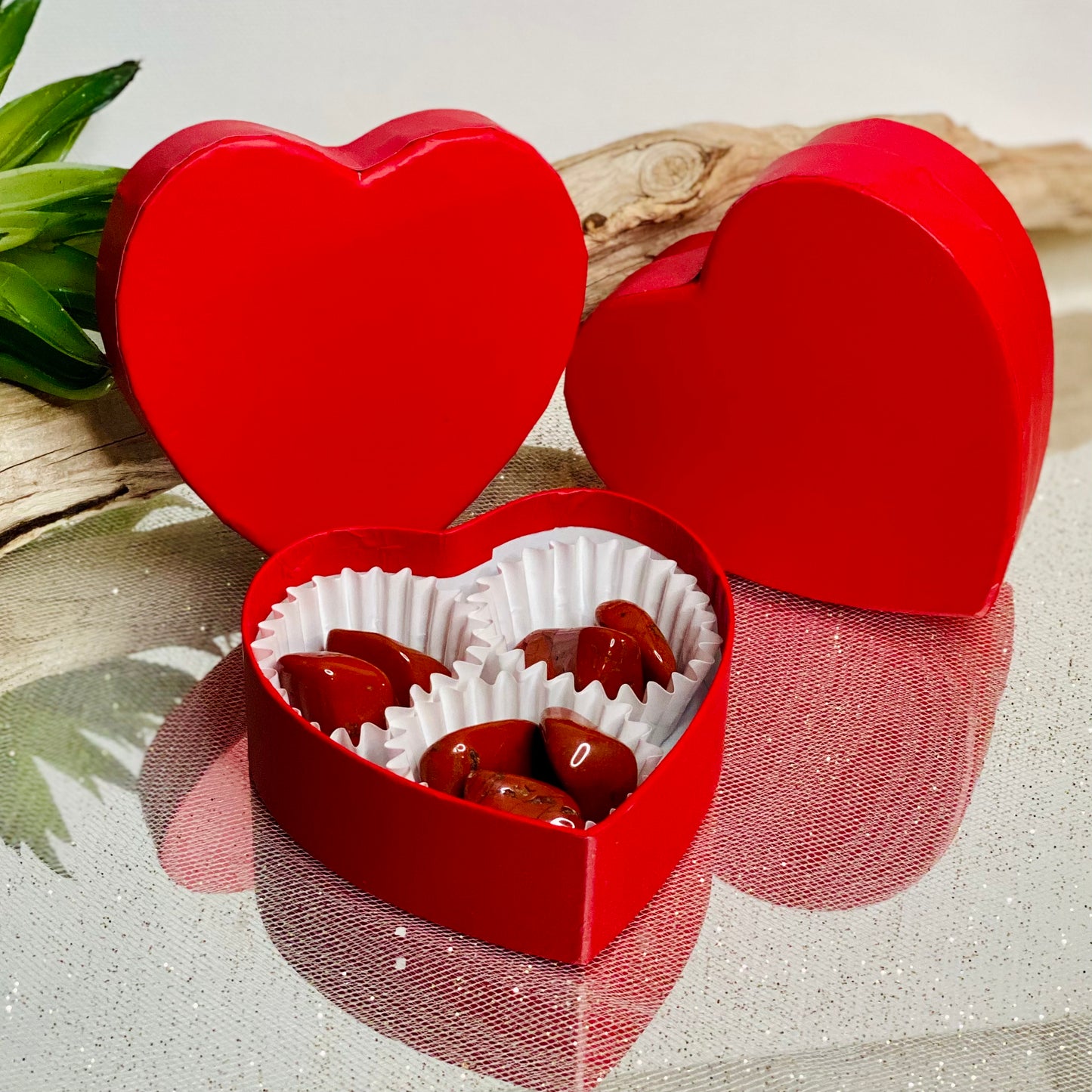 Empower Your Heart: Red Jasper Crystal Gift Box Set for Self-Confidence, Energizing, and Compassion
