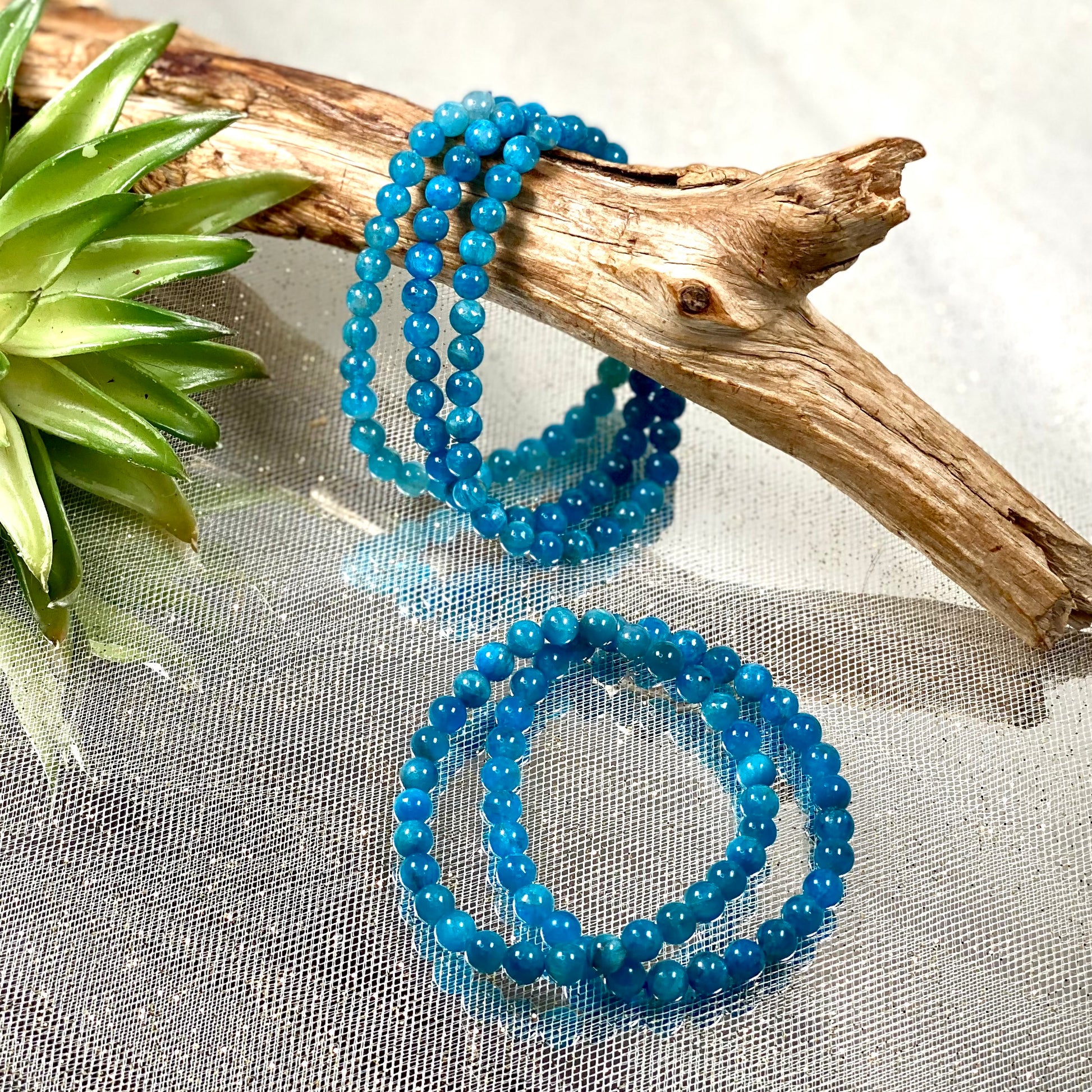 Blue Apatite Crystal Stretch Bracelet-CBTS
