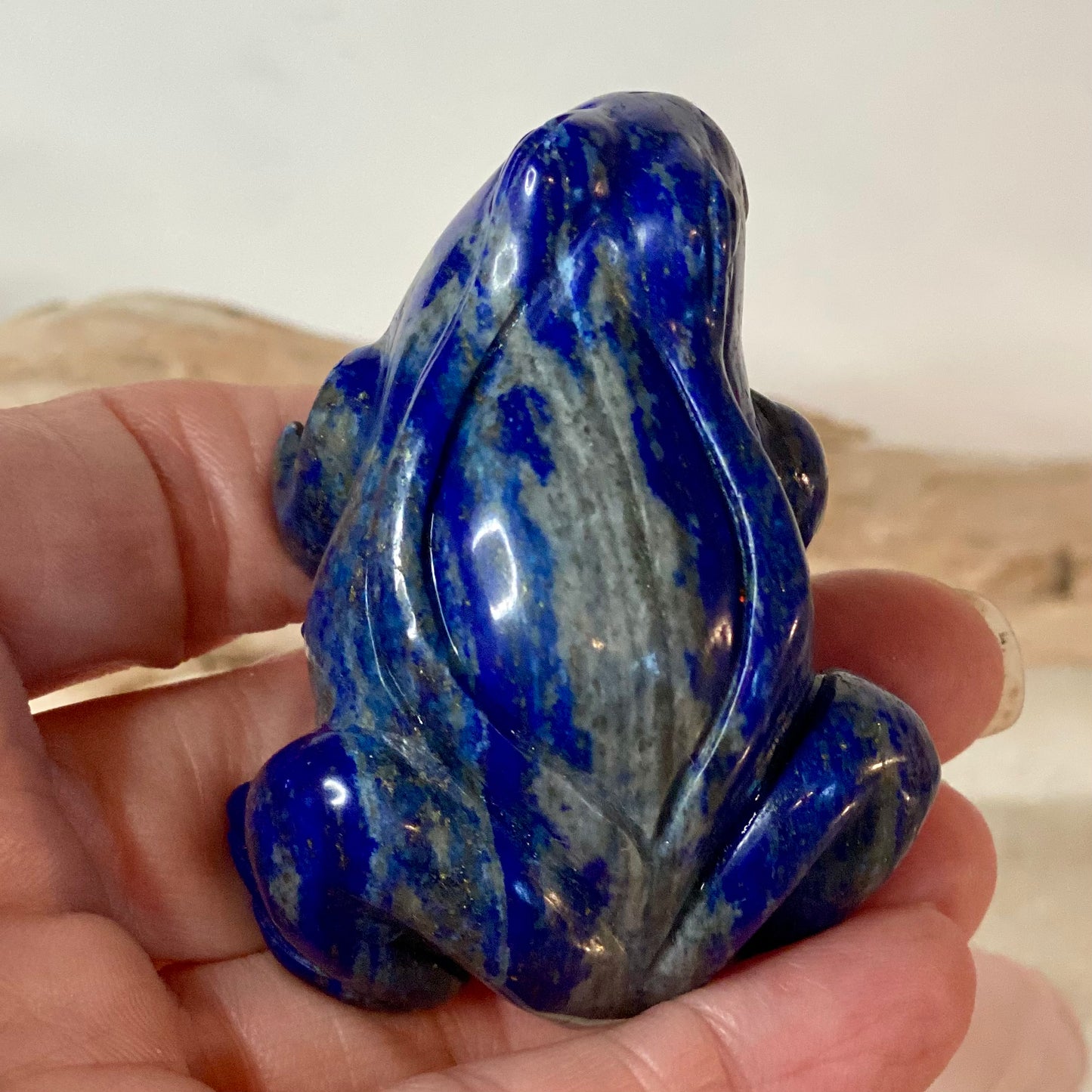 Invoke Frog energy to help with transformation, abundance & renewal!