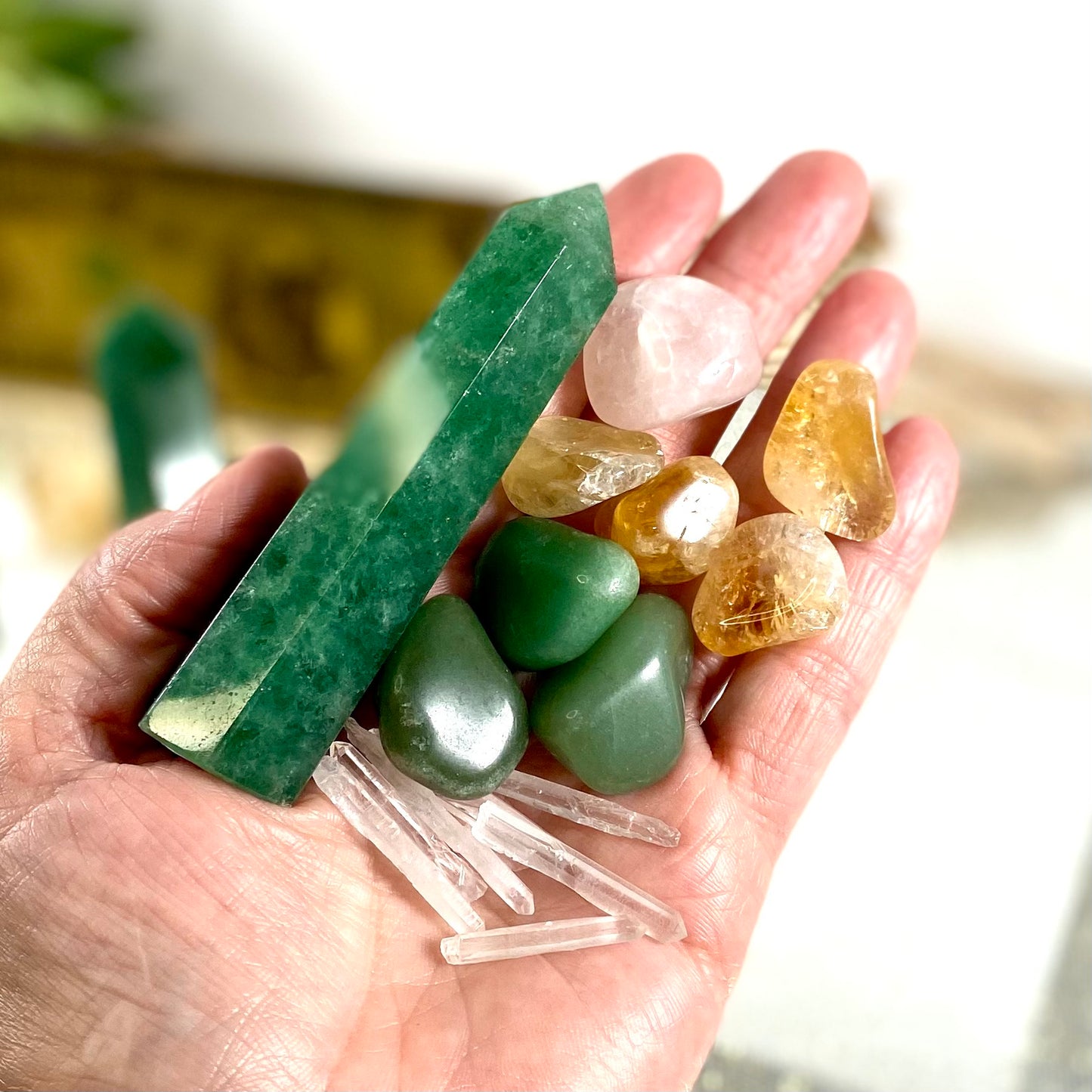 Crystal Money Magnet Gift Set - Manifest Wealth with Strawberry Quartz, Green Aventurine, Citrine, and Rose Quartz
