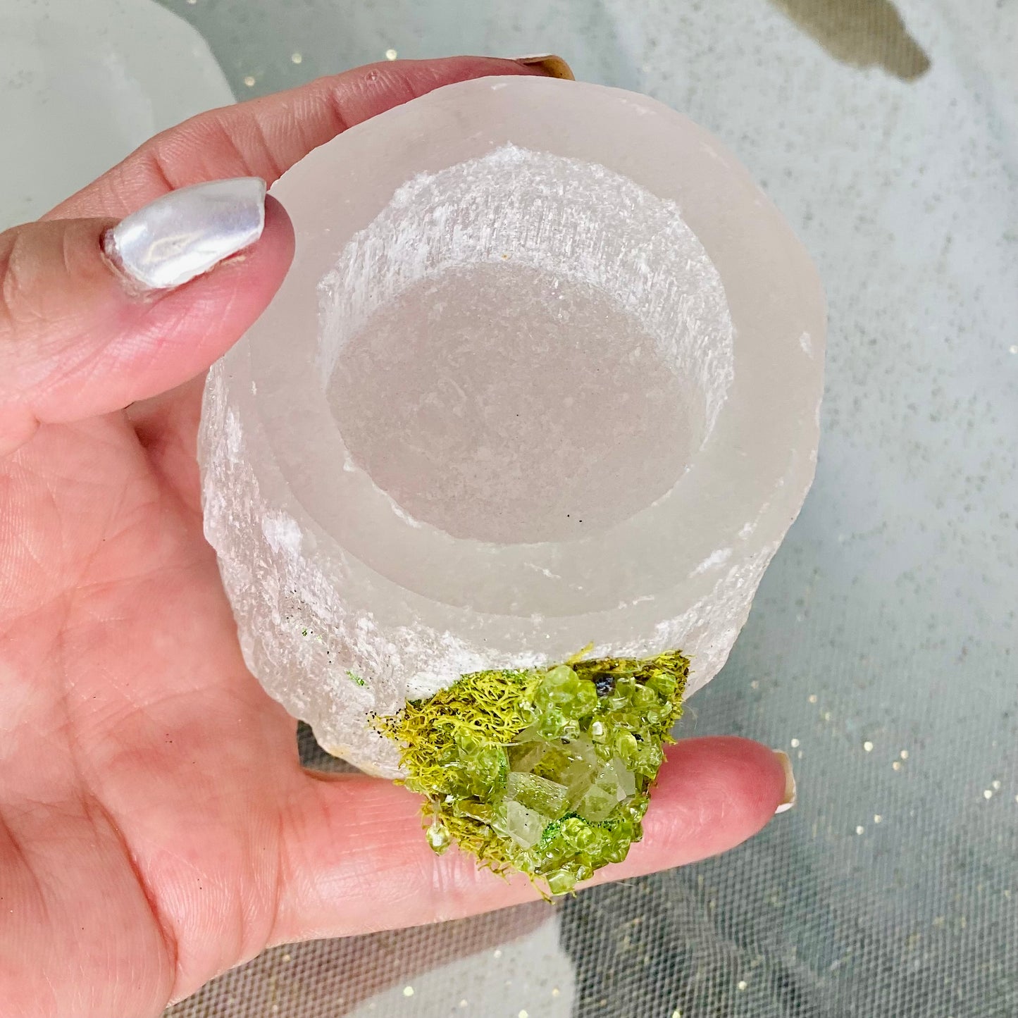 Beach-Themed Small Selenite Candle Holder Decorated with Fluorite & Peridot Crystal Chips