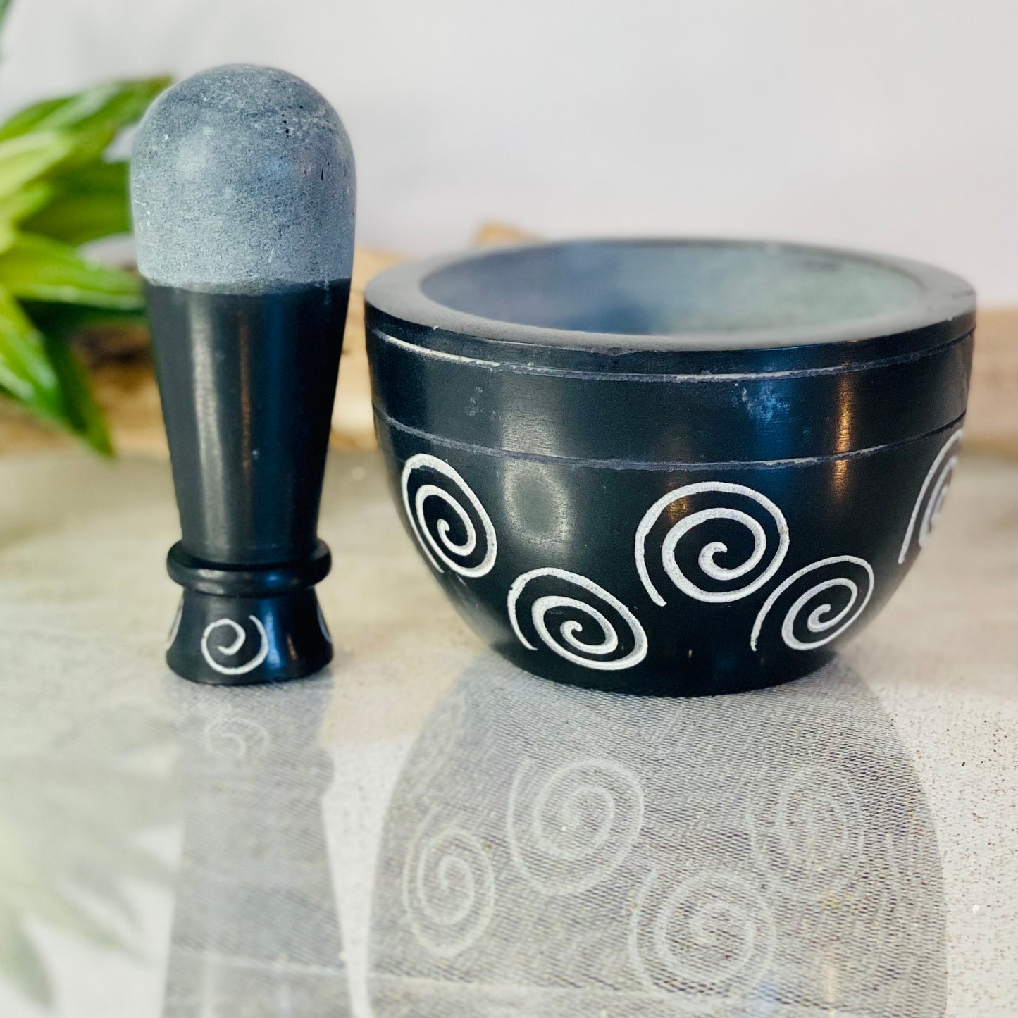 Elegance in Grinding: Jet Black Stone Mortar and Pestle with Engraved Spiral Design