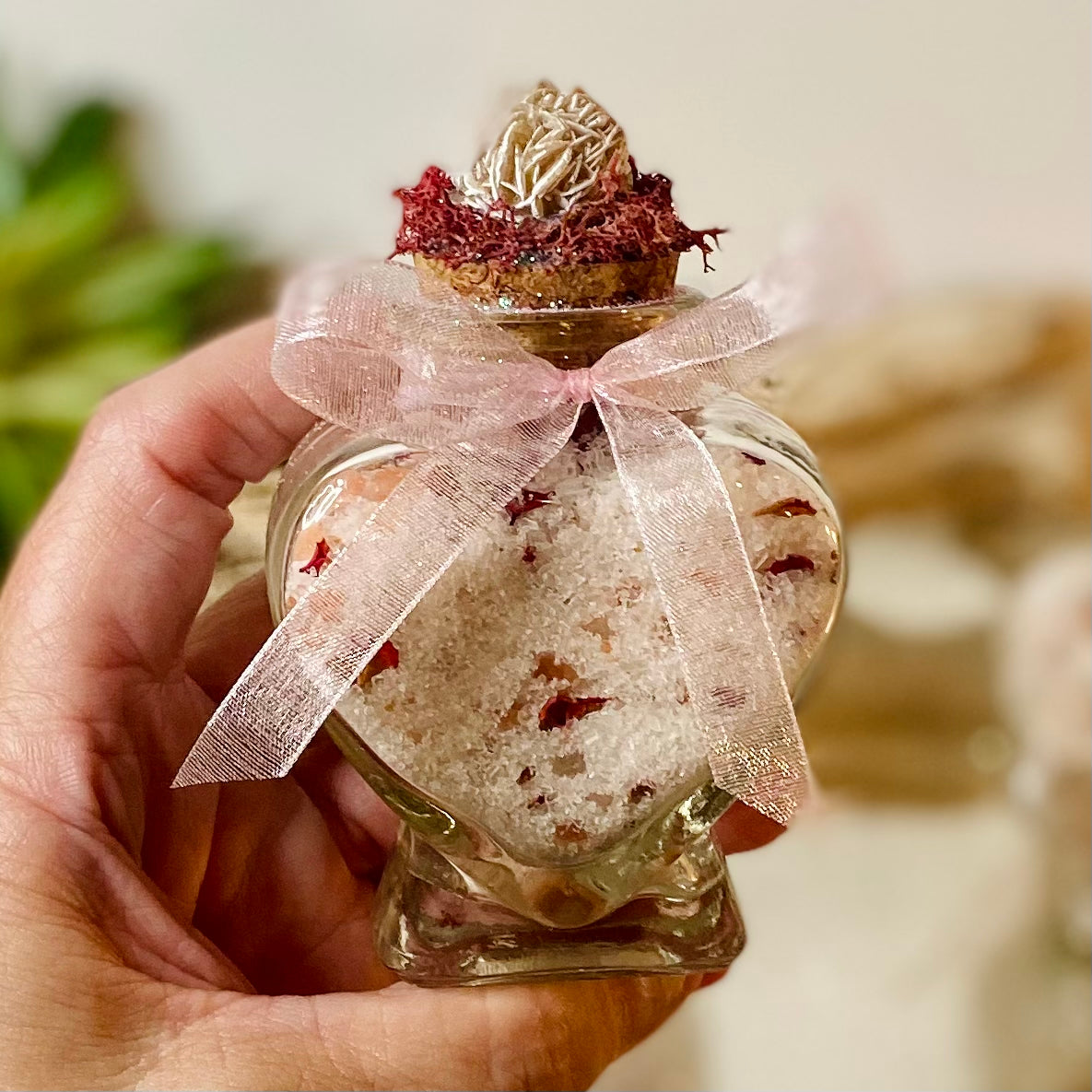 Heartfelt Healing: Himalayan & Epson Bath Salts Infused with Rose Petals, Chamomile, White Lotus, and Ylang Ylang Aromatherapy