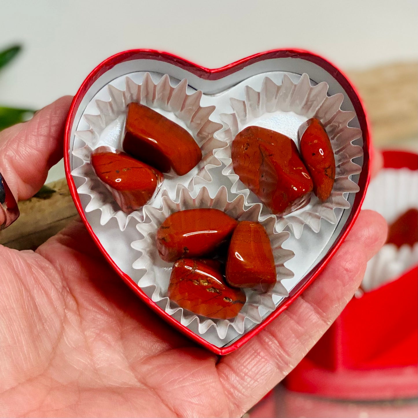 Empower Your Heart: Red Jasper Crystal Gift Box Set for Self-Confidence, Energizing, and Compassion