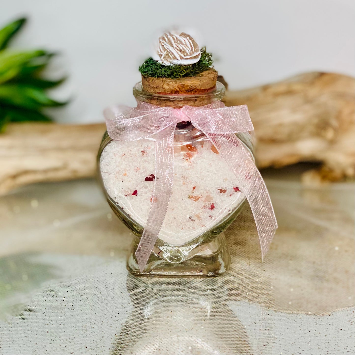 Heartfelt Healing: Himalayan & Epson Bath Salts Infused with Rose Petals, Chamomile, White Lotus, and Ylang Ylang Aromatherapy