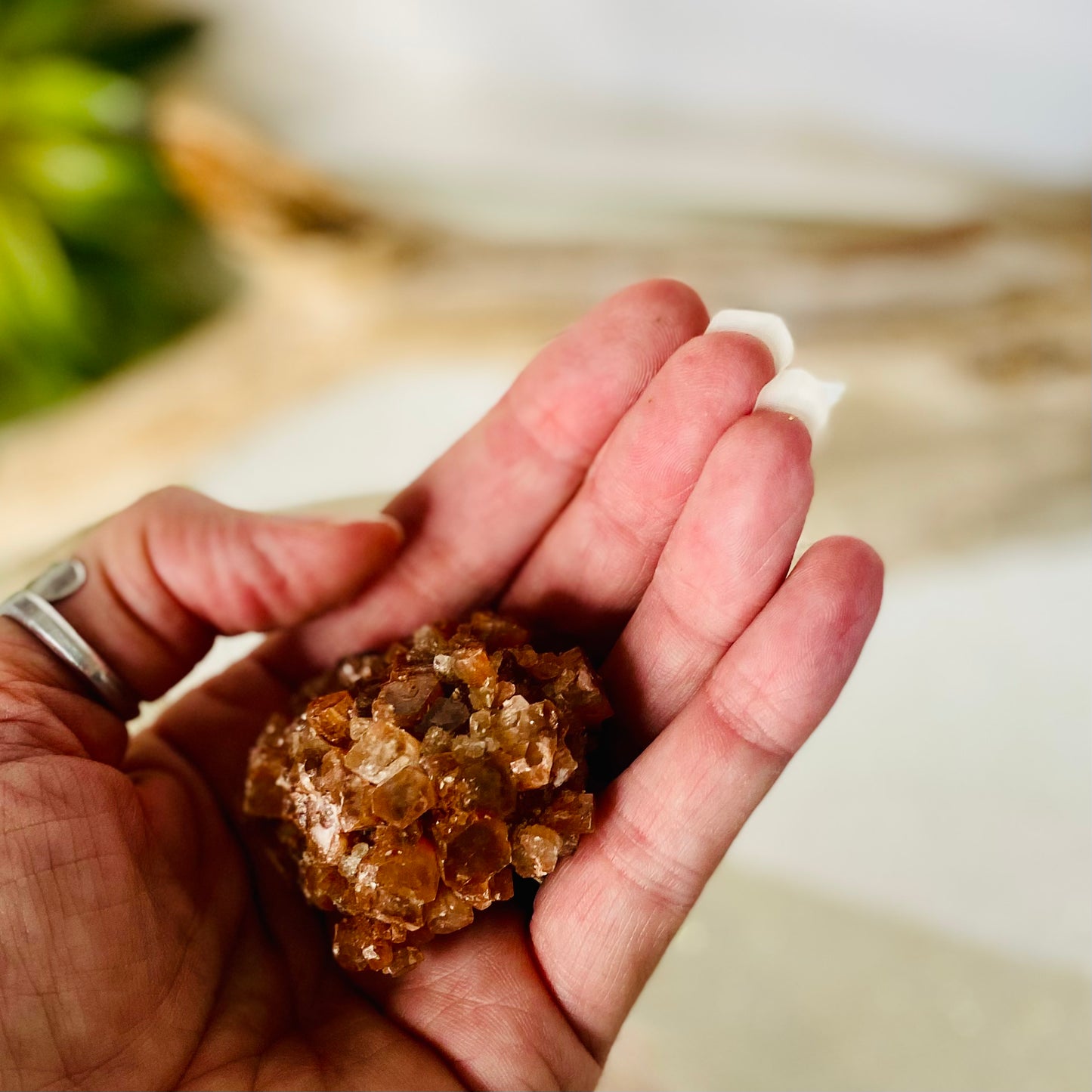 Aragonite Star Clusters: Natural Beauty for Grounding and Stability - Medium 1-2oz