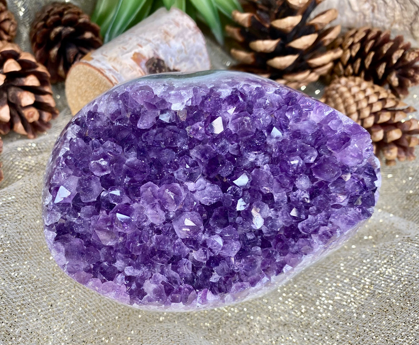 Amethyst polished base chunk