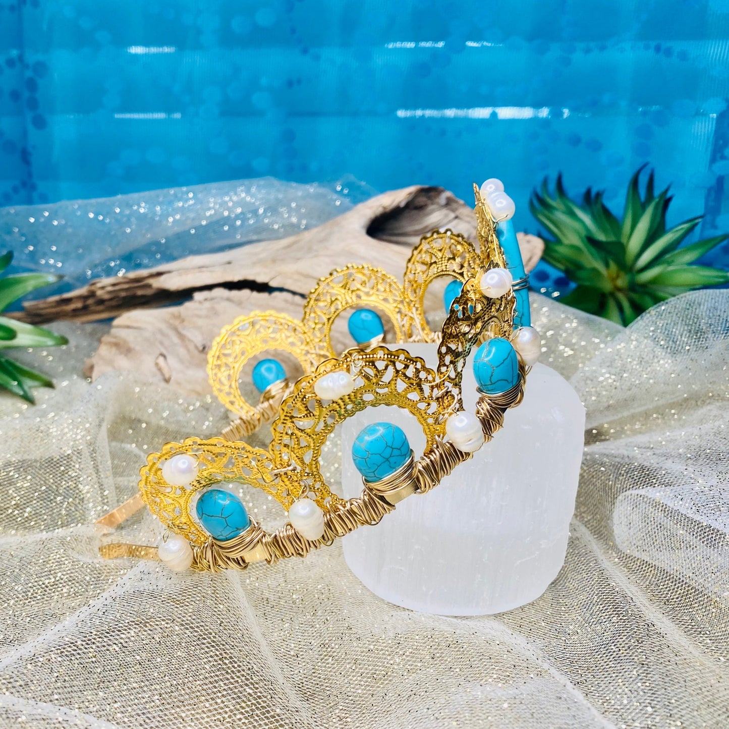 CinderellaPrincessCrownsideview-crystalsbytheseallc