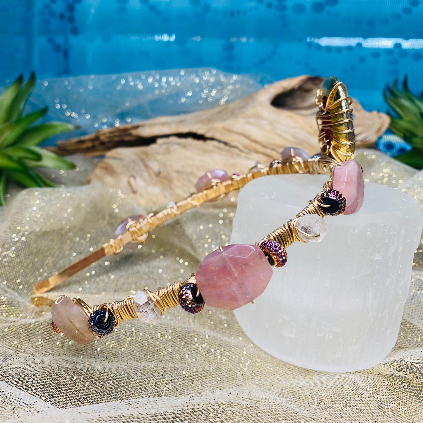 ElegantKunzite_HDQueenCrownsideview-crystalsbytheseallc