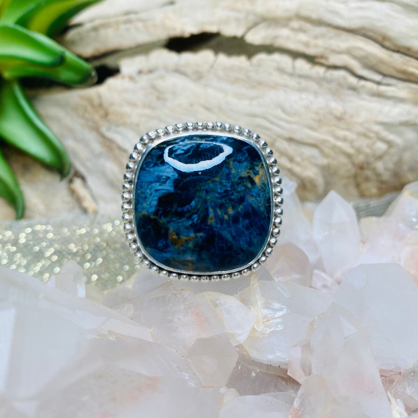 Pietersitesquarering-crystalsbytheseallc