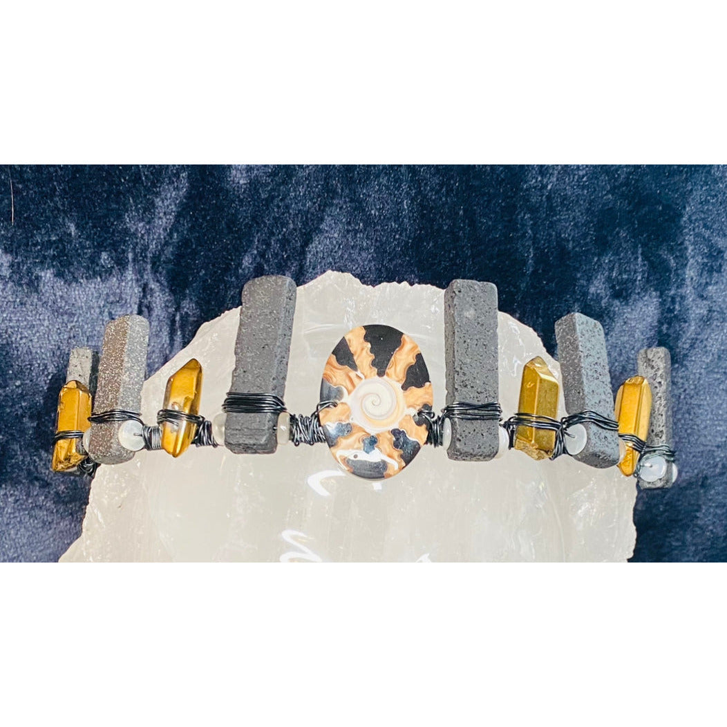 Black/Tan Shell, Lava & Quartz Crown