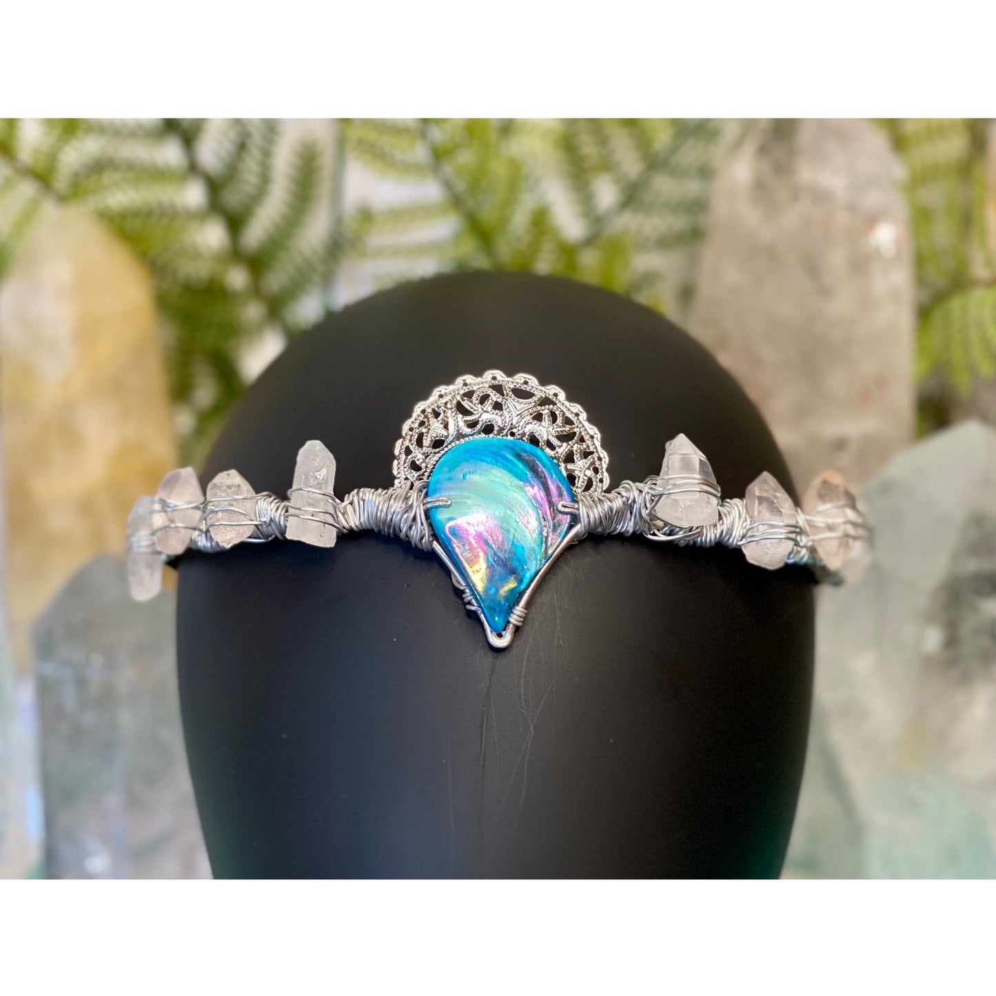 Shell_quartzseacrown-crystalsbytheseallc