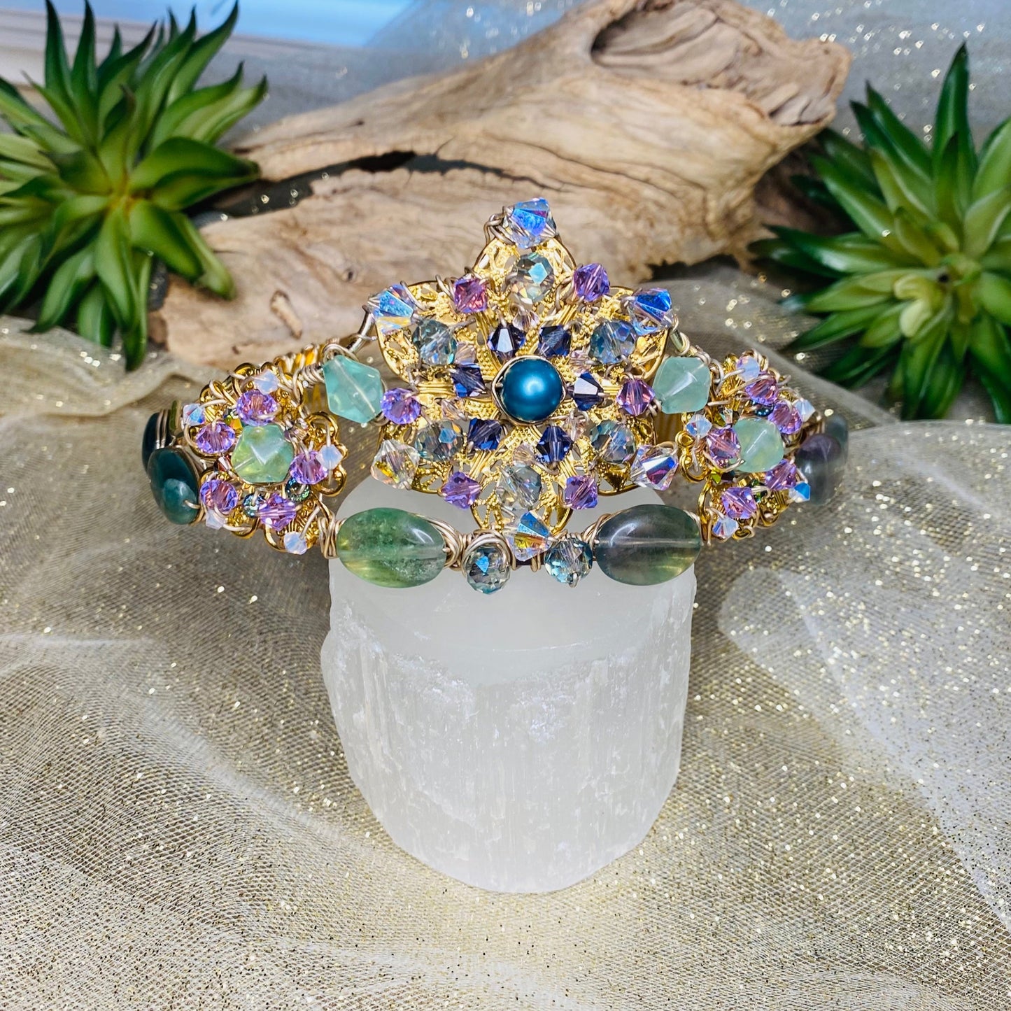 TheAuroraCrown-crystalsbytheseallc