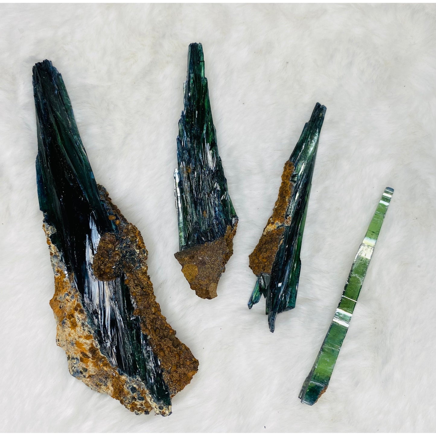 Vivianite raw blades