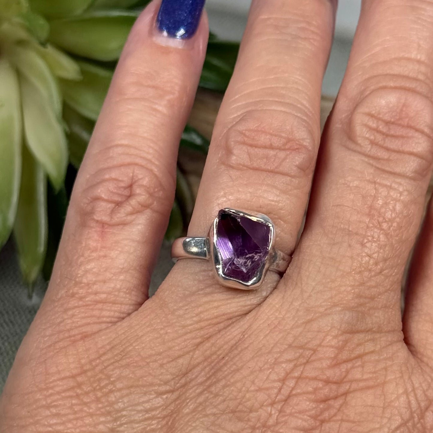 Elegant Amethyst Ring in Sterling Silver – Crystal Healing Jewelry