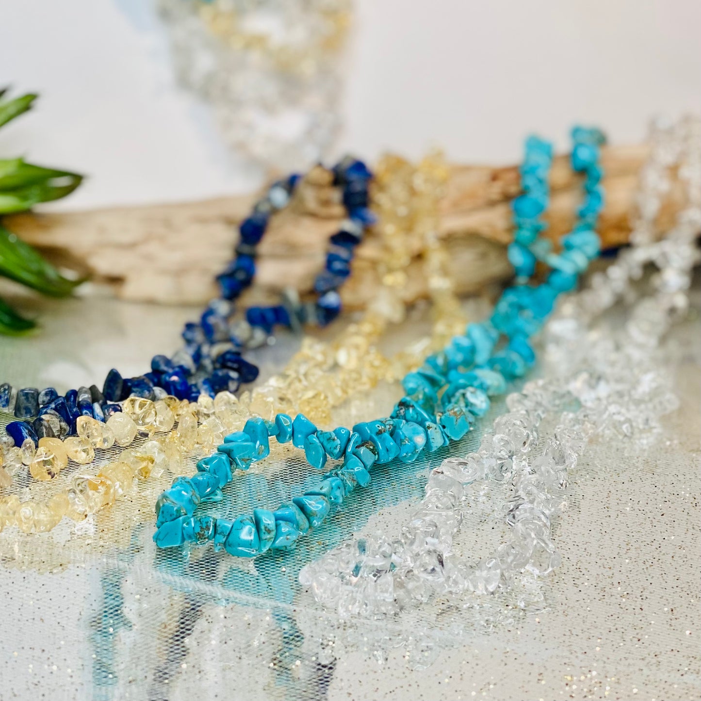 Crystal Chip Necklaces: Natural Stone Elegance for Vibrant Energy