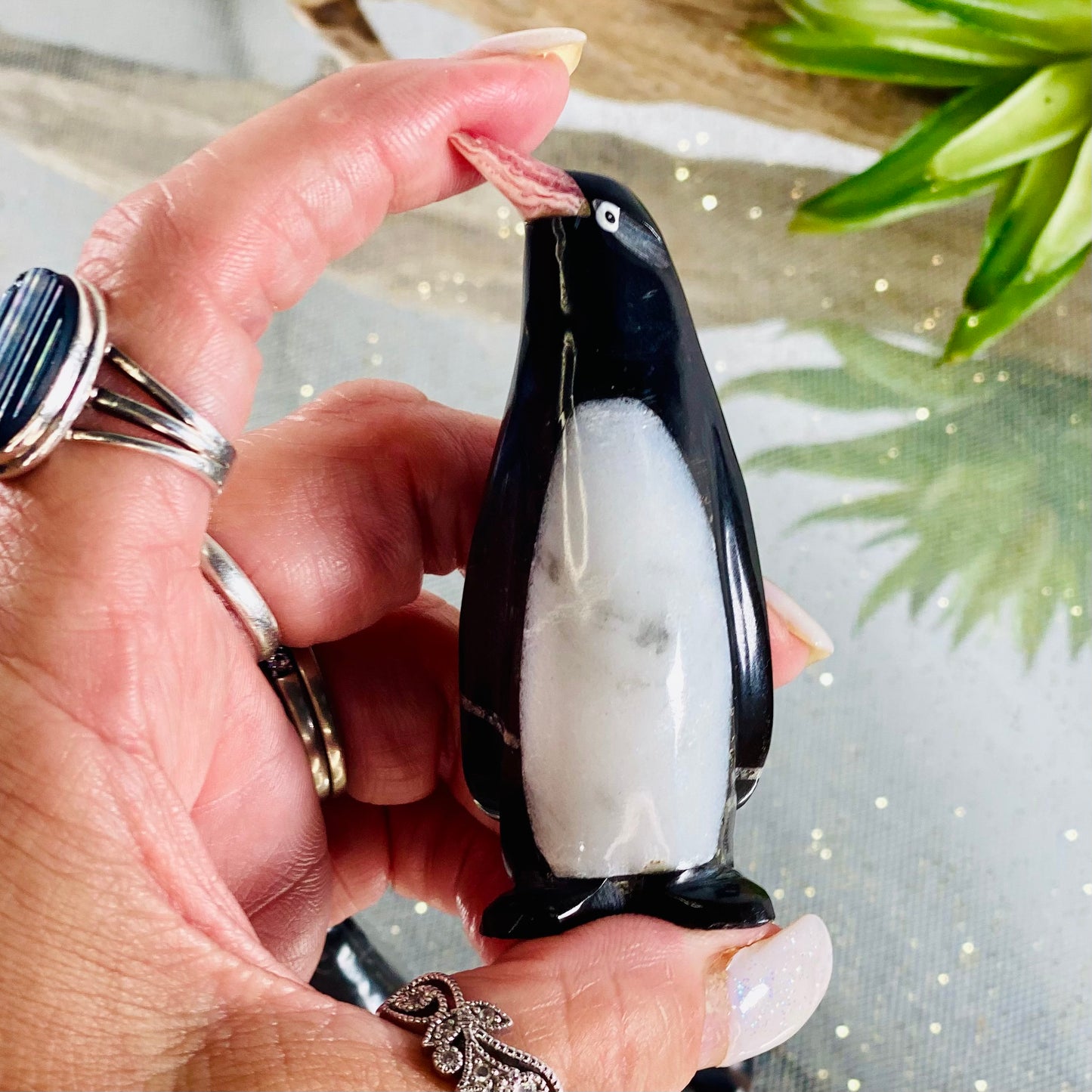 Black & White Onyx Penguin with a Rhodochrosite Beak-CBTS