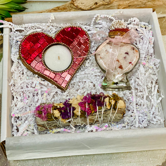 Heart's Retreat Gift Set: Himalayan & Epsom Salts, Rose Petal Bath Soak, Beaded Tealight Holder, and Sage Bundle