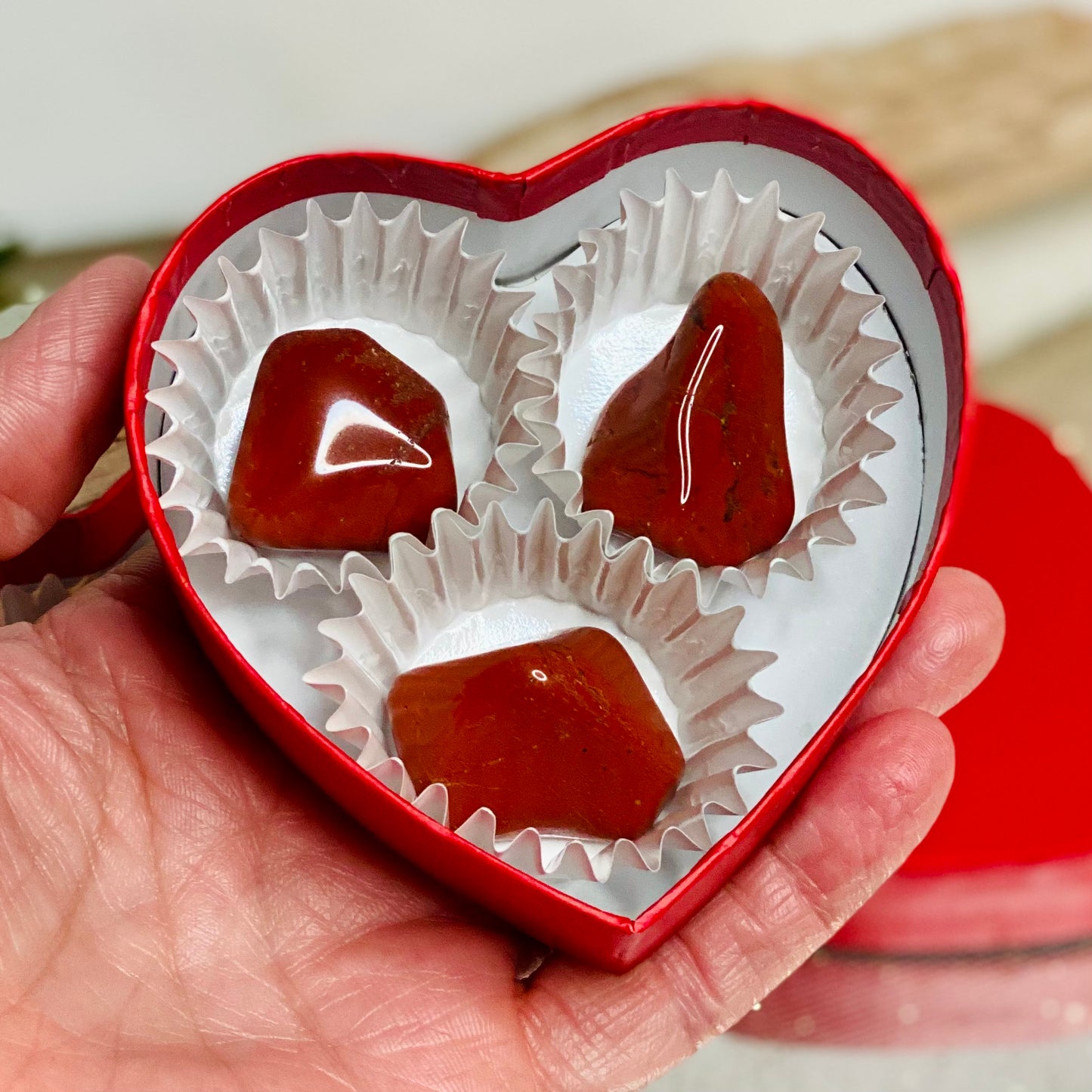 Empower Your Heart: Red Jasper Crystal Gift Box Set for Self-Confidence, Energizing, and Compassion