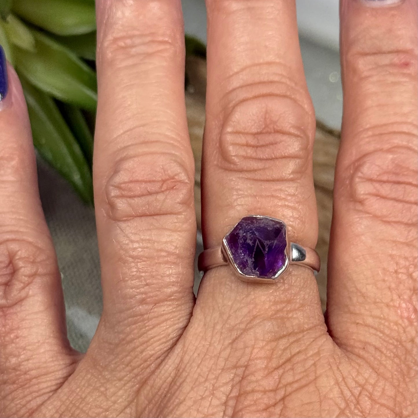 Elegant Amethyst Ring in Sterling Silver – Crystal Healing Jewelry