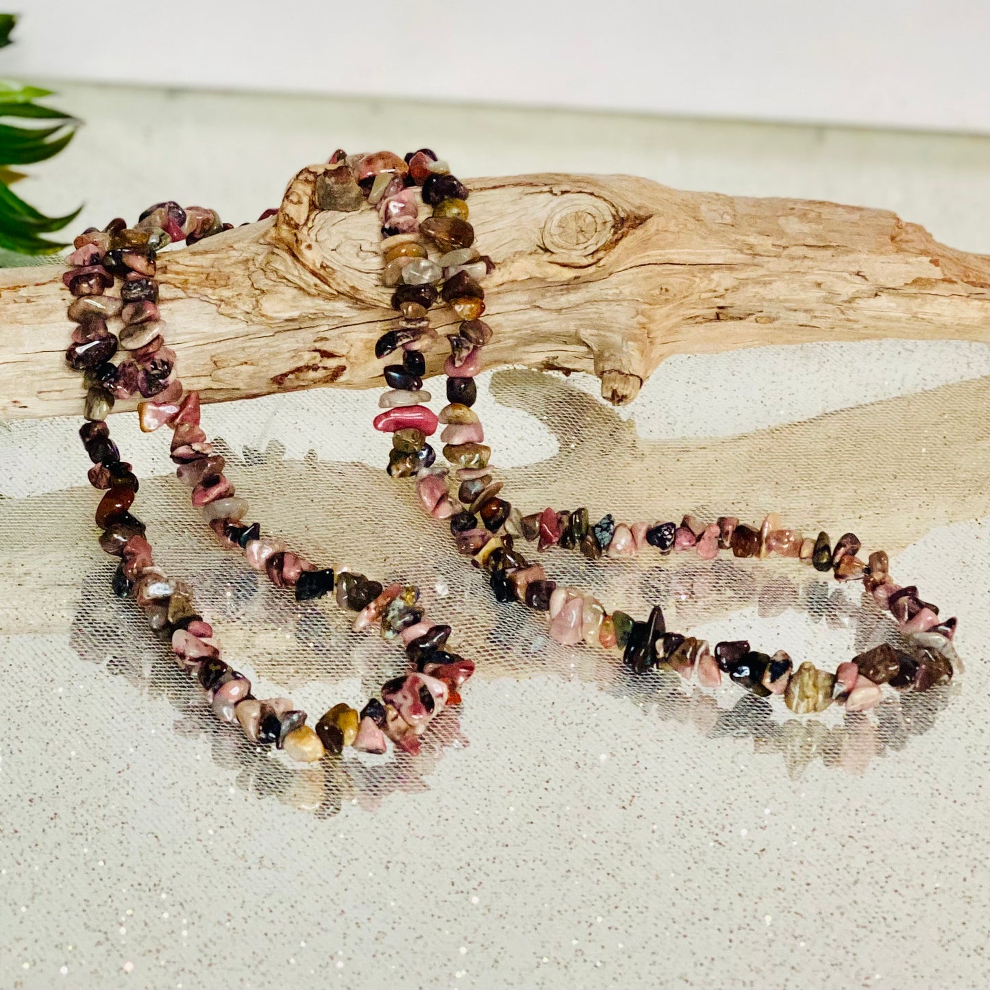 Rhodonite Crystal Chip Necklaces: Natural Stone Elegance for Forgiveness and Balance