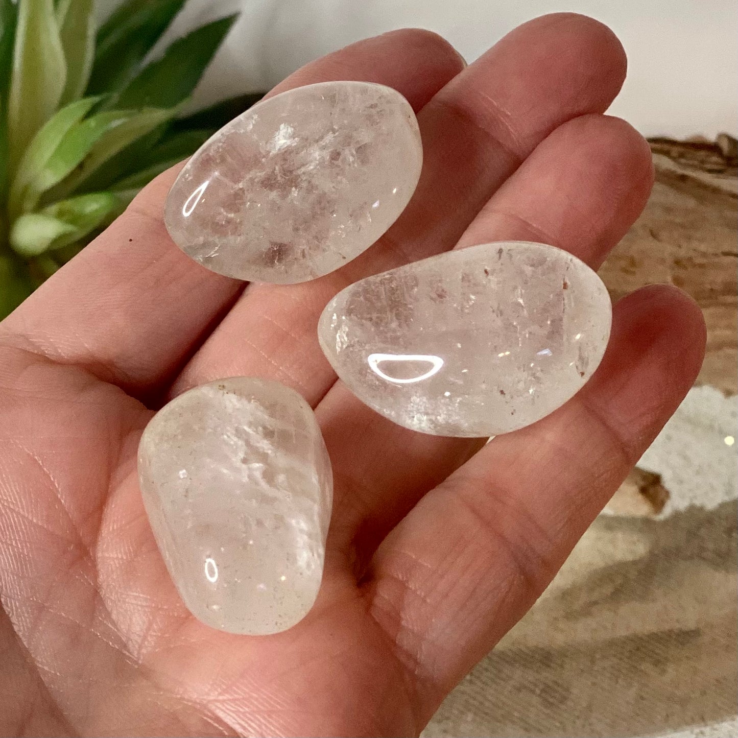 Clear Quartz Tumbled Stone: Amplify Your Energy and Clarity - Medium