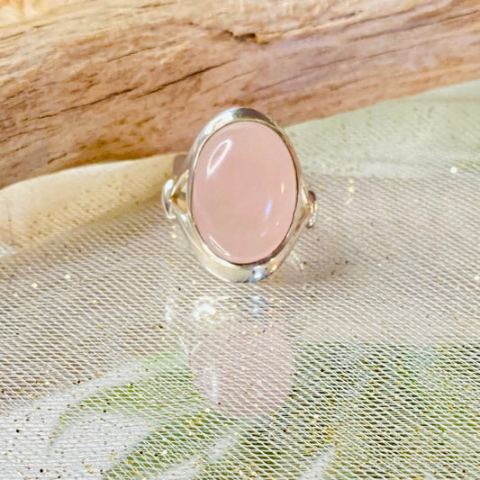 Serenity in Silver: Rose Quartz Crystal Ring - Size 7