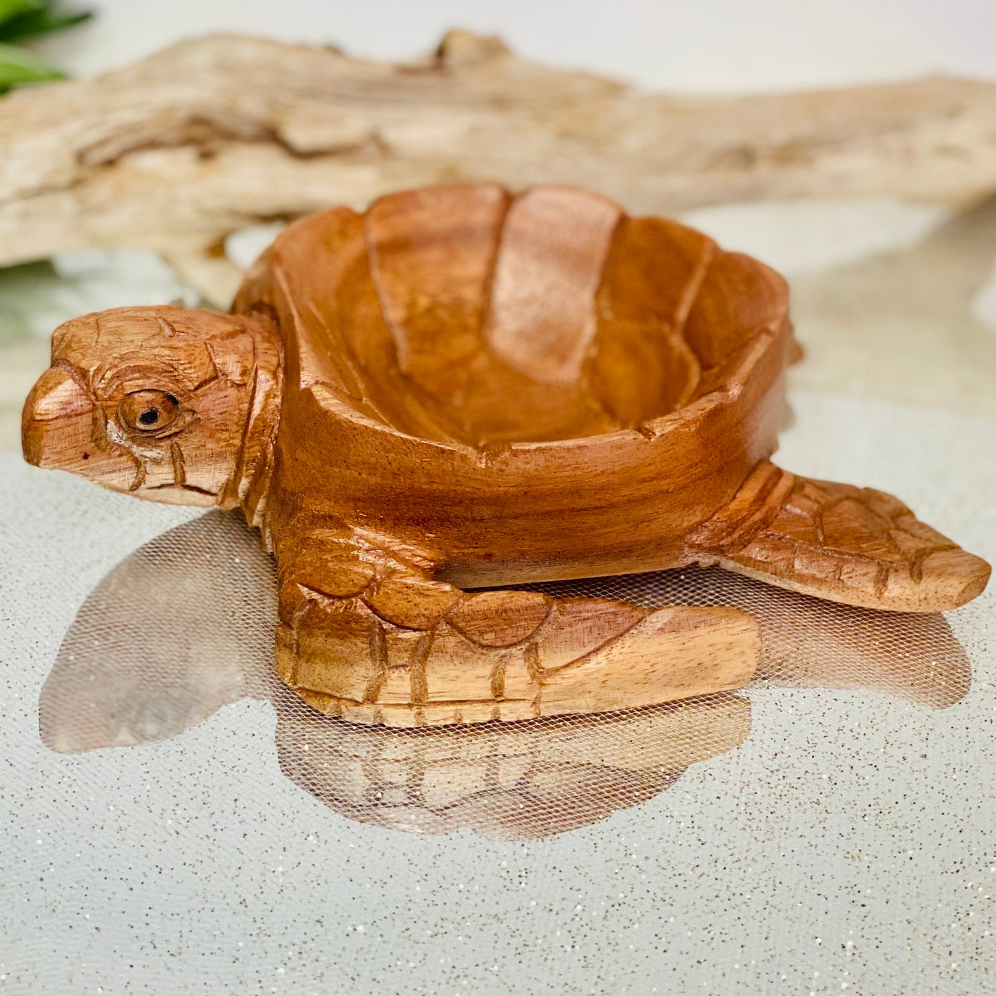 Exquisite Hand-Carved Turtle Bowls from Bali: Artistic Creations with Island Soul